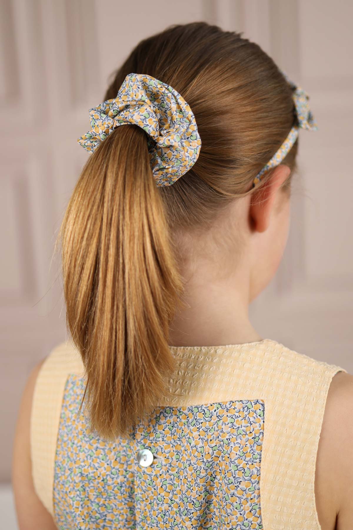 lemon ditsy scrunchie